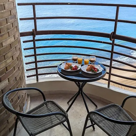 Arenas Superior Seafront Benidorm