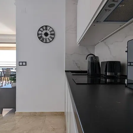 Appartement Arenas Sea Front *