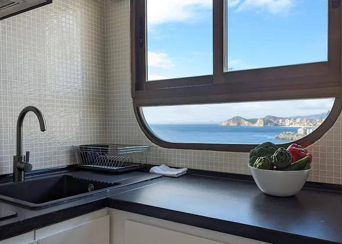 Arenas Superior Seafront Apartment *